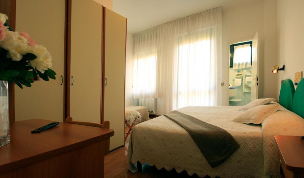 Hotel Aggravi Chianciano Terme Room photo