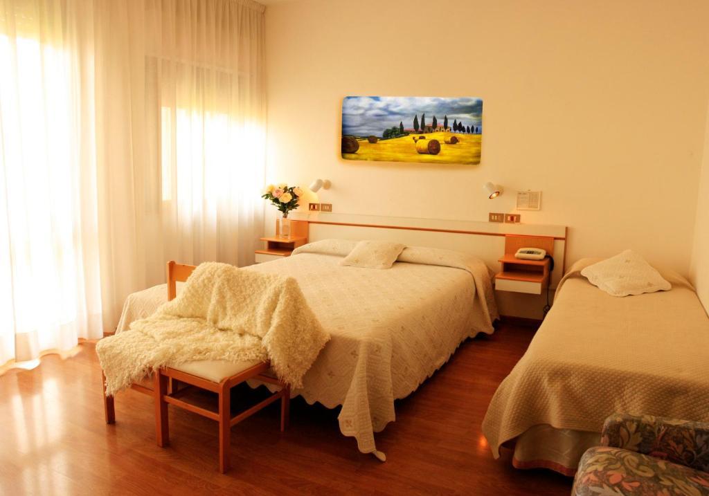 Hotel Aggravi Chianciano Terme Room photo